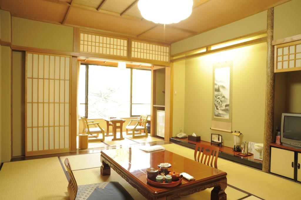Takizawakan Hotell Maebashi Exteriör bild